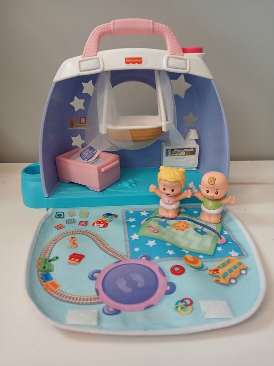 Fisher-Price Other - Fisher-Price Little People Cuddle & Play Nursery play set